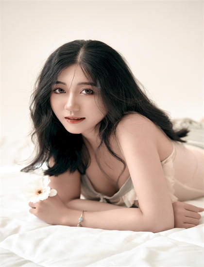 隔着校服揉h_激情np_手机在线看片你懂的_姑娘日本电影免费观看完整版