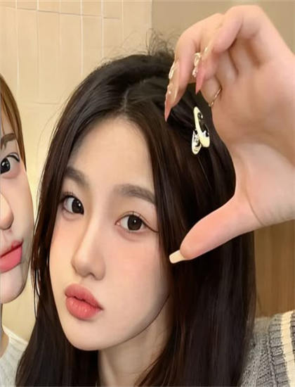 成人在线视频_两个人高清视频在线观看WWW_电影新潘金莲